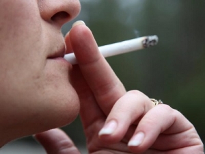 Fumar pipa o cigarro también produce cáncer y muerte prematura