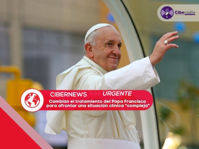 Cambian el tratamiento del Papa para afrontar una situación clínica "compleja"